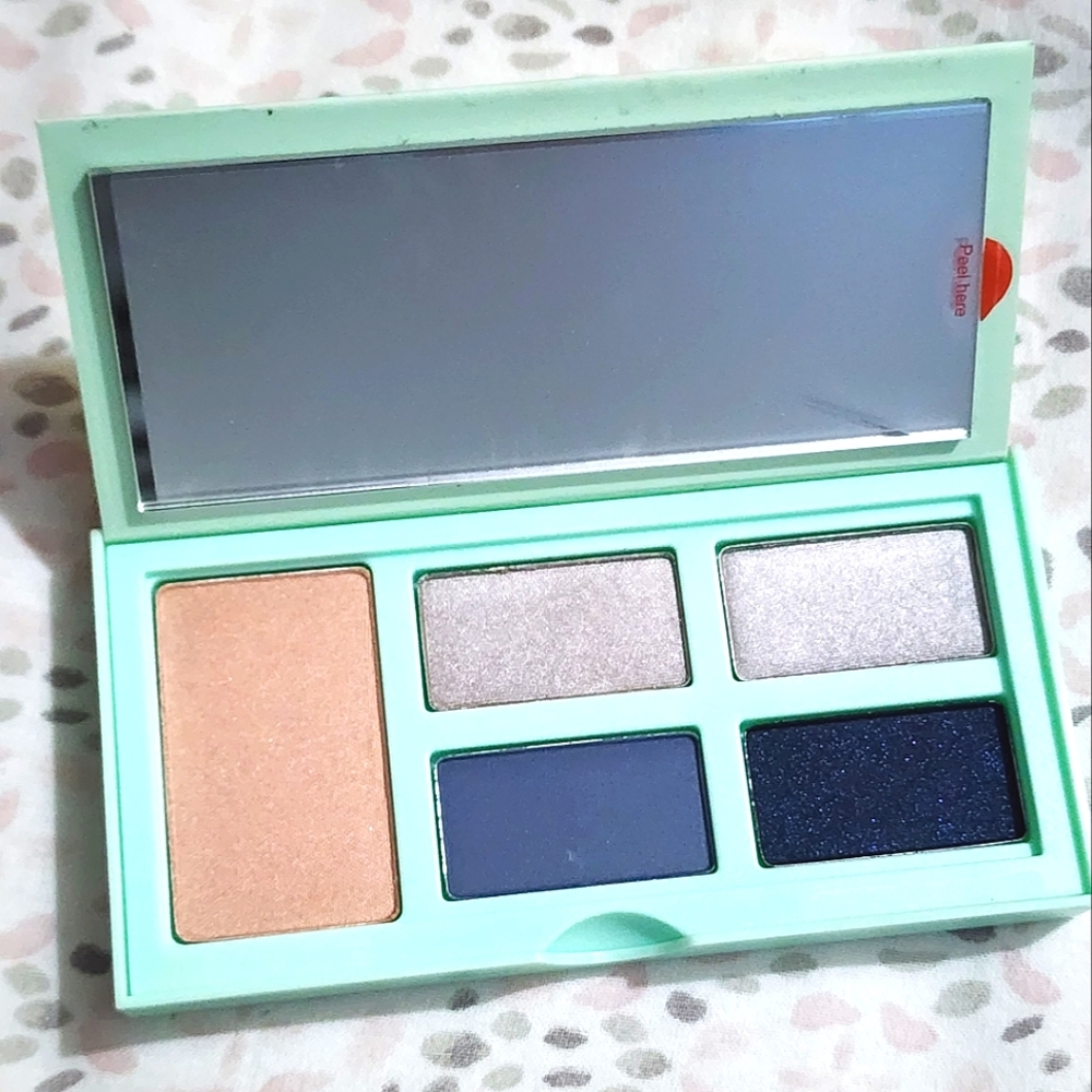 New Clinique Eyeshadow Quad and Cheek Palette
